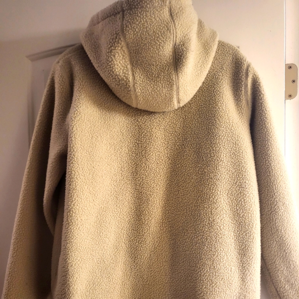 IO pullover sweater - Picture 2 of 4
